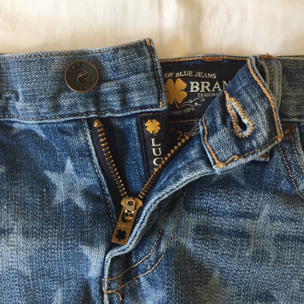 Lucky Brand Star Print Riley Cutoff Shorts - Picture 8 of 8